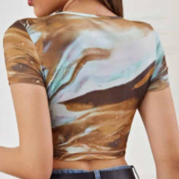 SALE NWOT Tie Dye Crop Tee Shirt Sz M - Picture 3 of 9